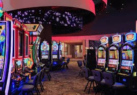 pg9 ပလက်ဖောင်းတွင် Live Casino နှင့် Sportsbook ကစားနေသောမြင်ကွင်း